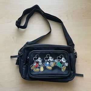 Brand new Disney Parks Mickey Mouse bag